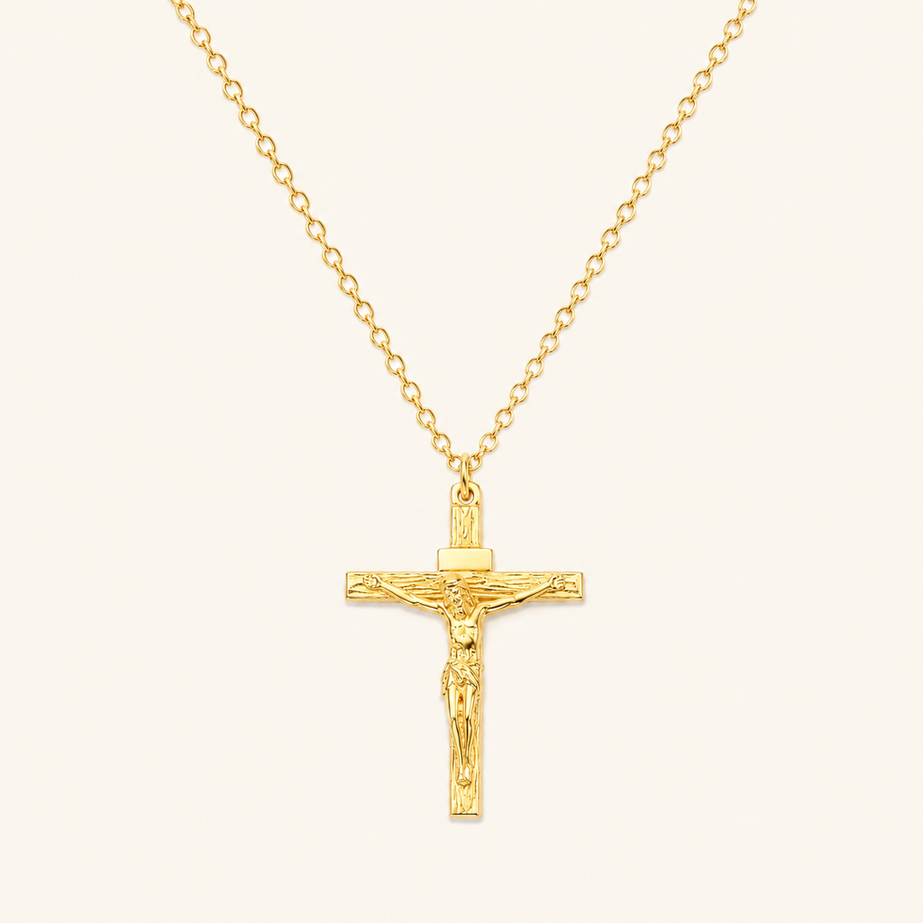 Collier Crucifix en finition Or - Croix Catholique